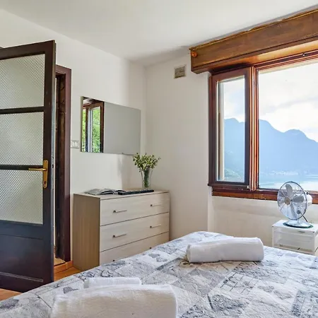 Little Country House In An Authentic Village Of Lake Como. Patio And Lake View Lejlighed *