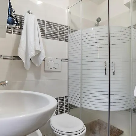 Little Country House In An Authentic Village Of Lake Como. Patio And Lake View Lejlighed