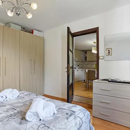 Little Country House In An Authentic Village Of Lake Como. Patio And Lake View Daire
